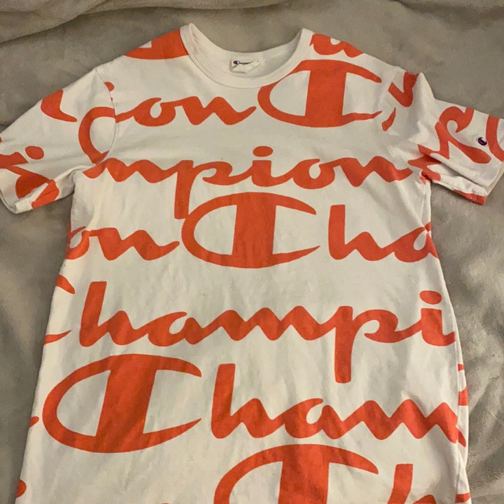 Champion T-shirt